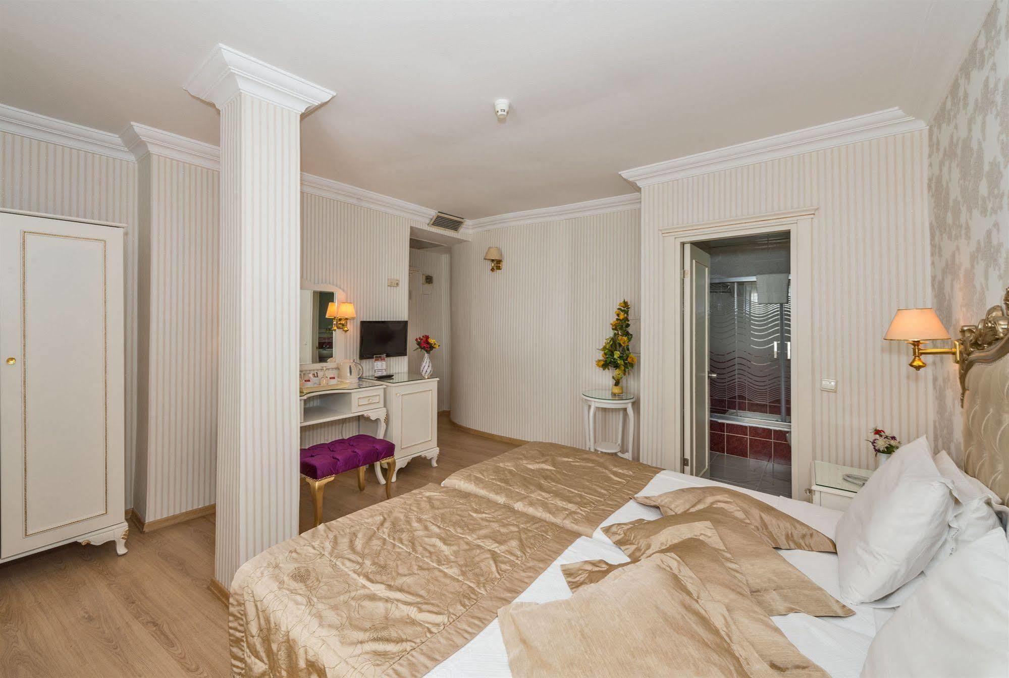 Santa Sophia Hotel - İstanbul Esterno foto