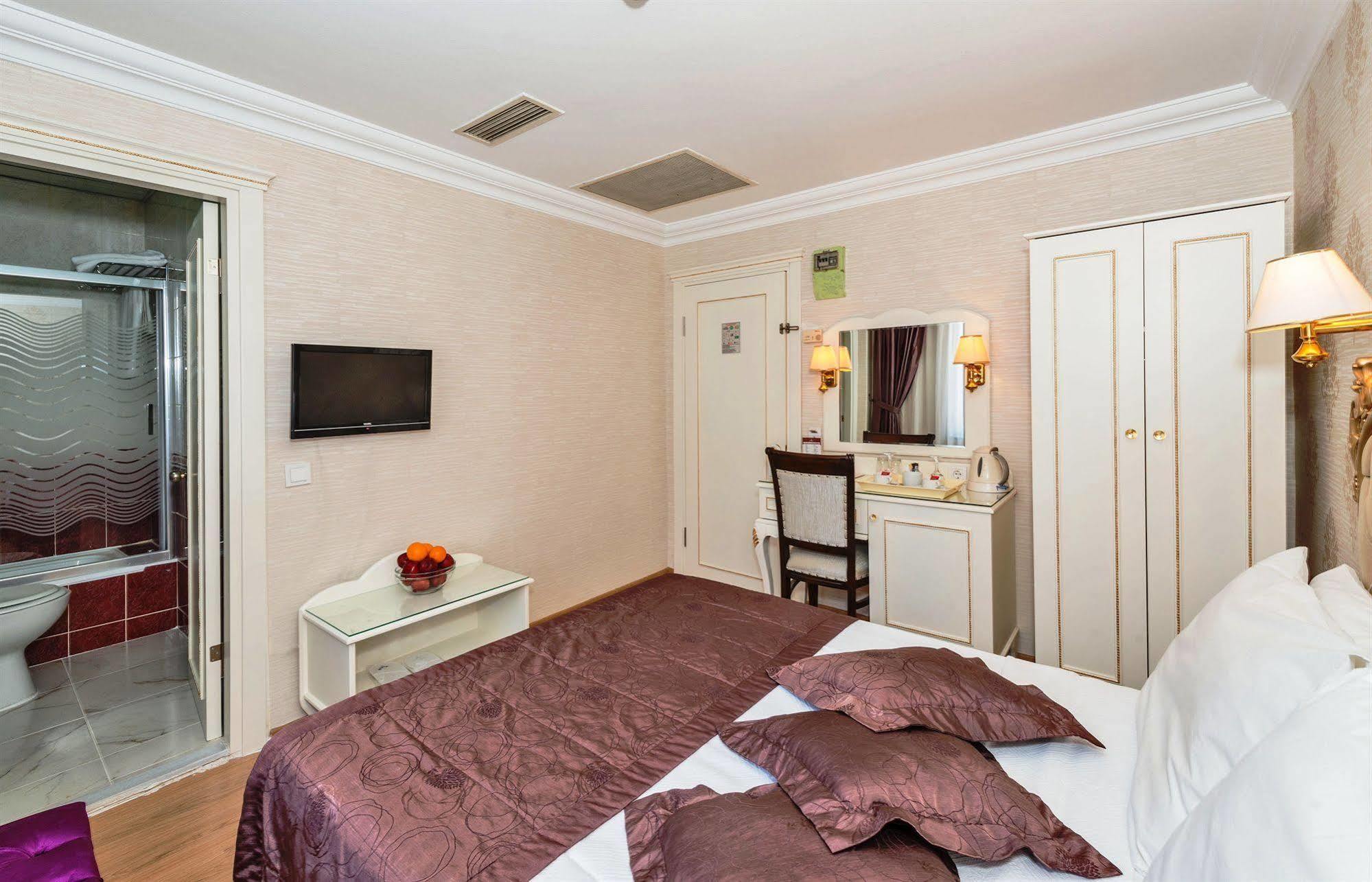 Santa Sophia Hotel - İstanbul Esterno foto
